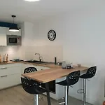 Cosy Avec Balcon, Proche Centre Et Plages, Parking Inclus - Fr-1-239-896